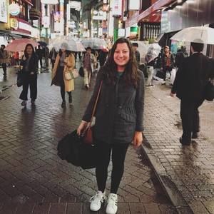 Meet your Posher, Hillary